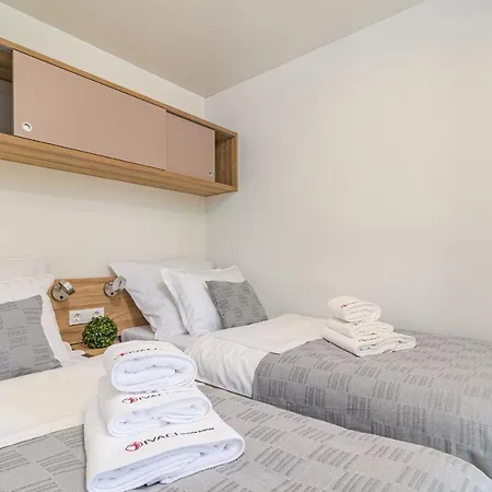 Ivaci Luxury Mobile Homes Camping *