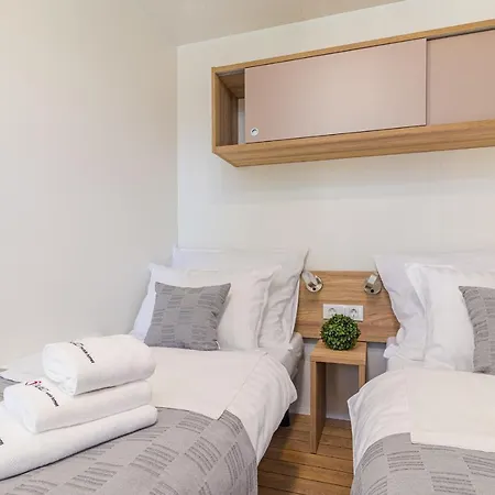 Ivaci Luxury Mobile Homes Camping *